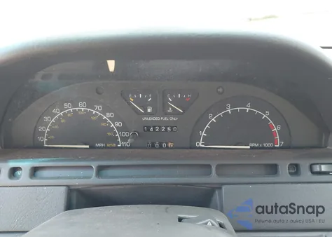 1993 Saturn Sl1 from USA, damaged, VIN 1G8ZH5592PZ177458